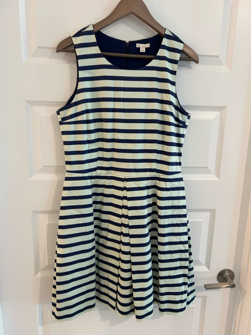 Gap Sleeveless Fit and Flare Dress Blue Green Stripes Size 8